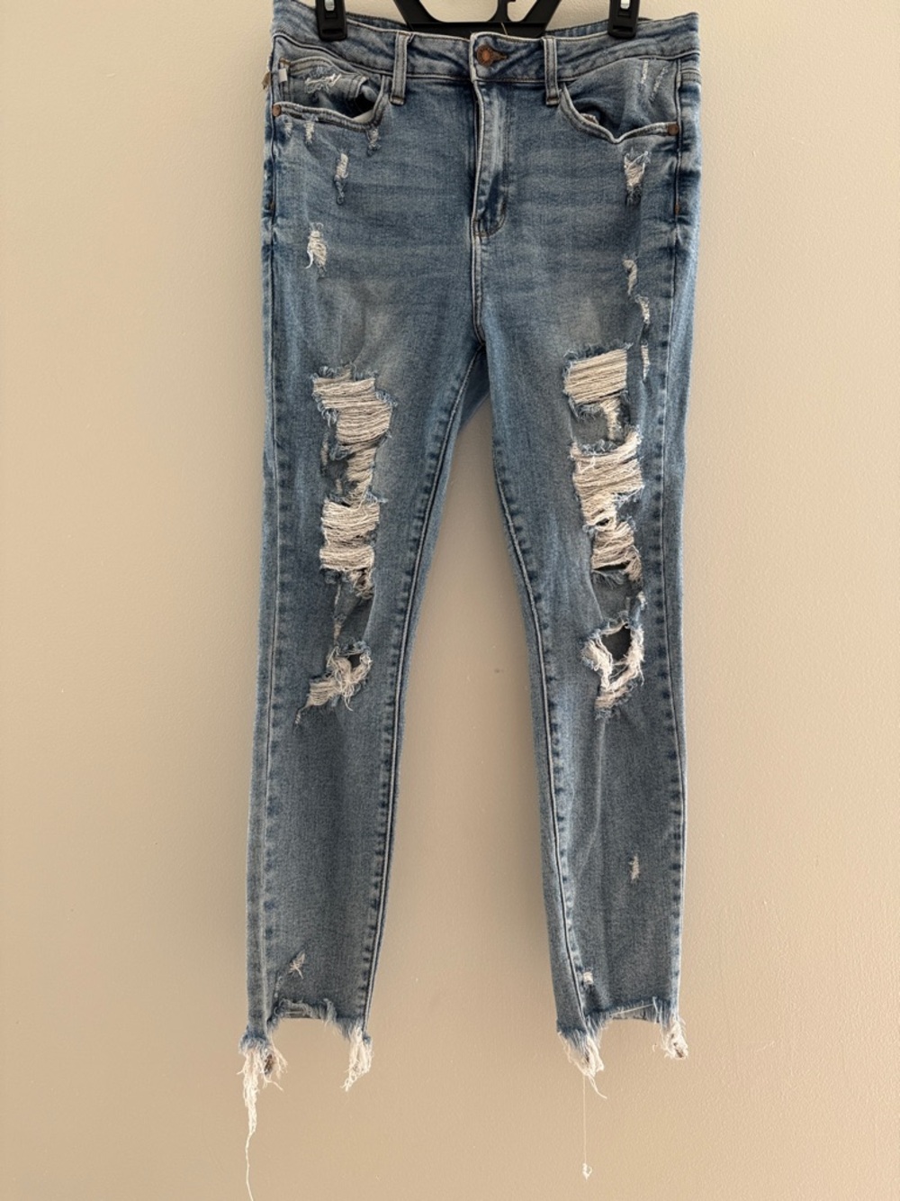 Judy Blue Distressed Light Blue Ankle Skinny Jeans